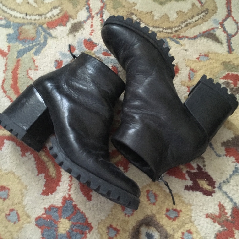 MARSELL Dente Black Leather Lug Sole Back Zip Boots 38